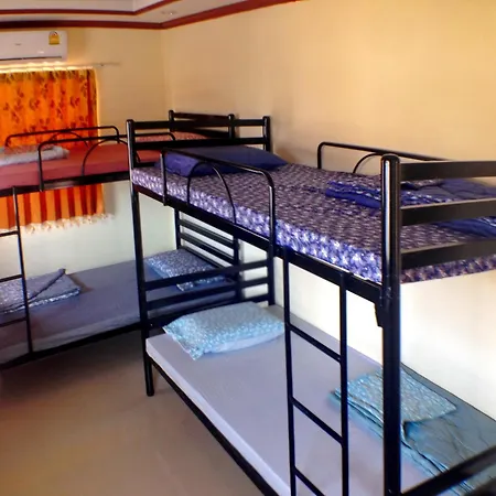 Bangkok Legend Guesthouse
